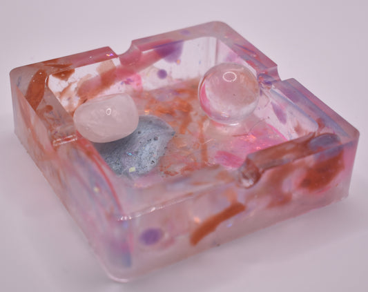 Singular Drip Square Ash Tray